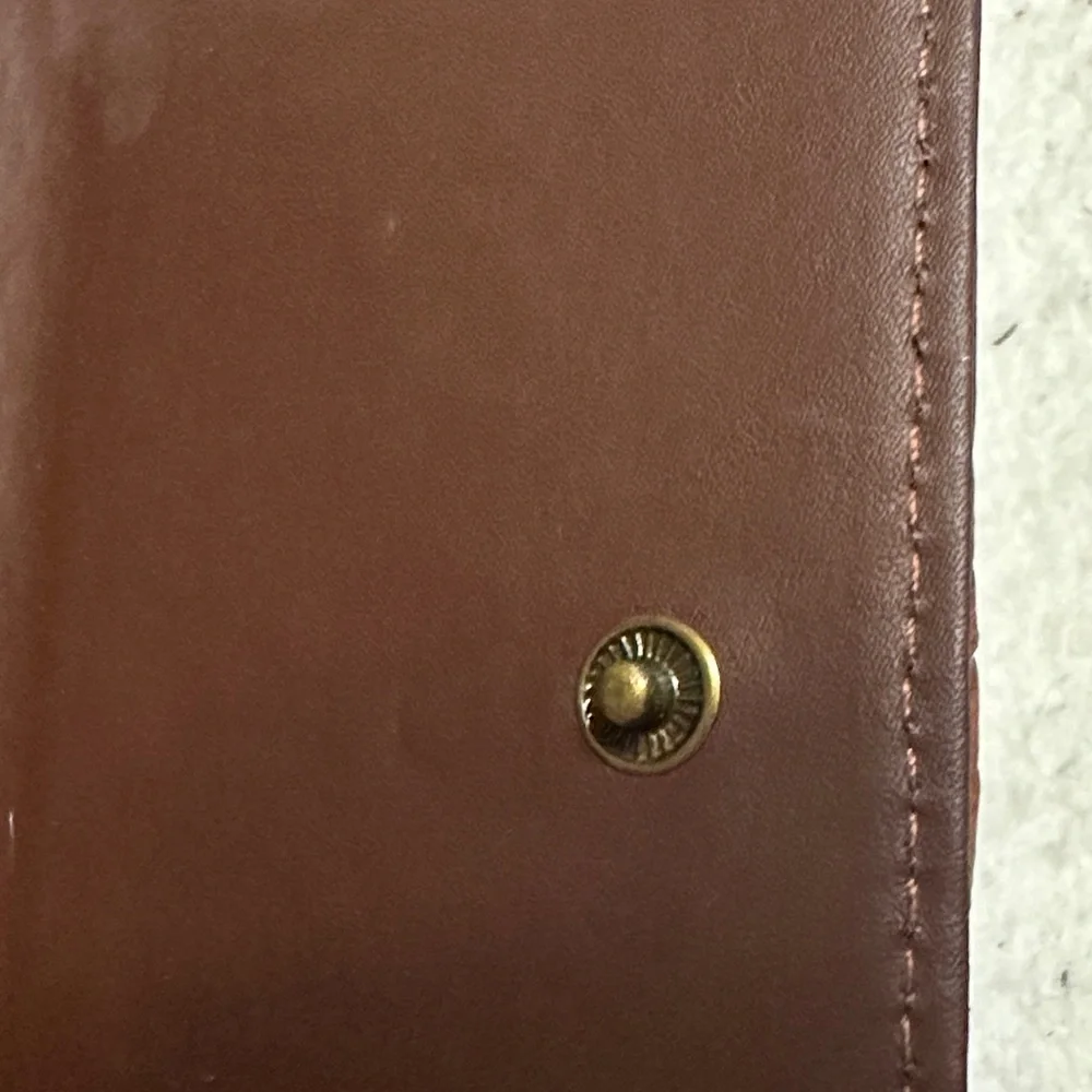 b.o.c Born Concept Millstone Deluxe wallet brown, floral-embossed faux leather